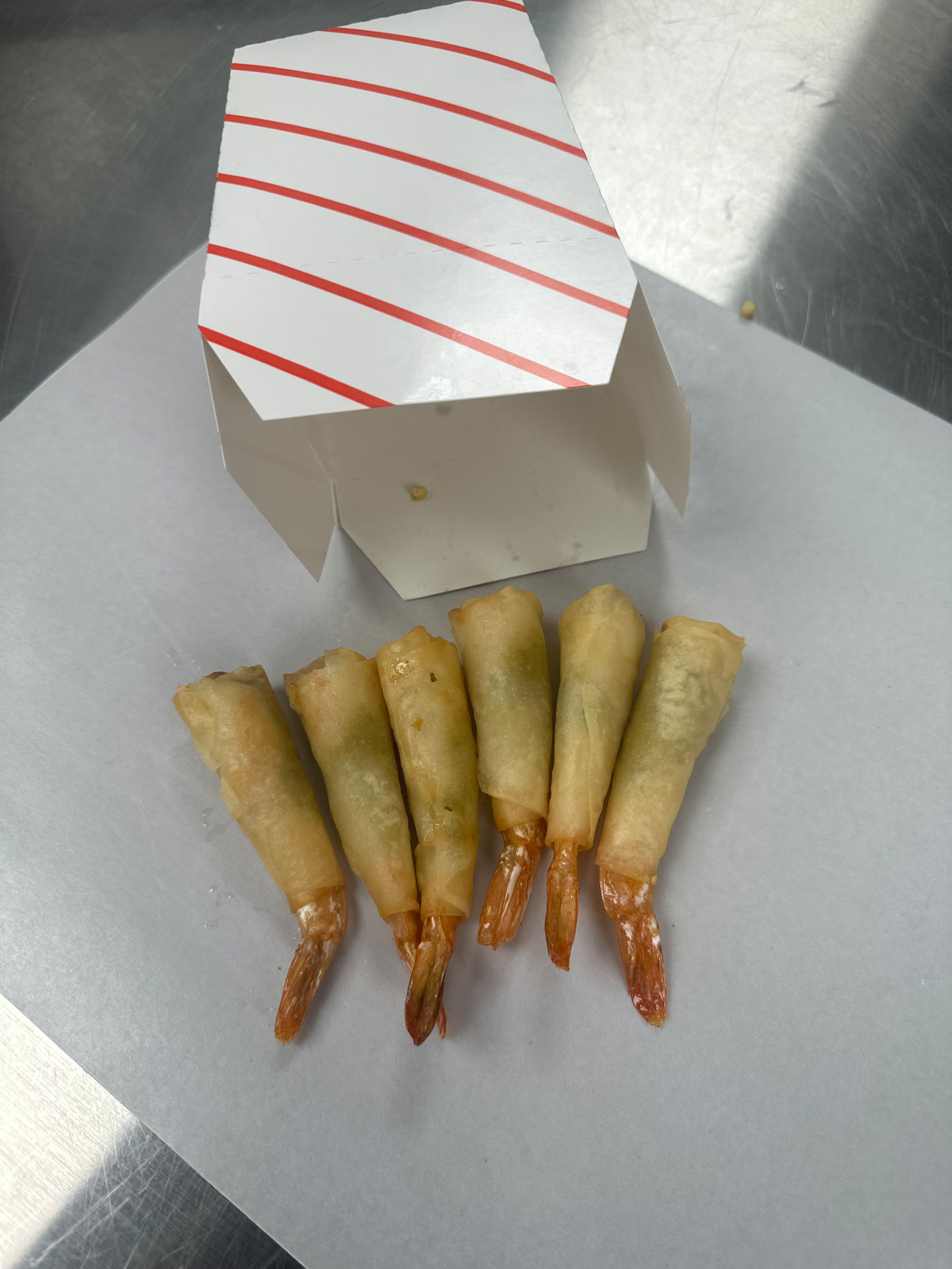 Crispy shrimp wraps